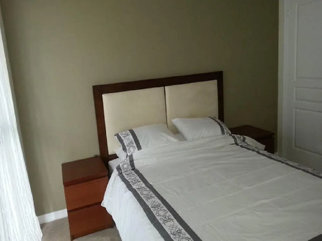 Pinnacle Suites - Luxurious Downtown Suite Toronto